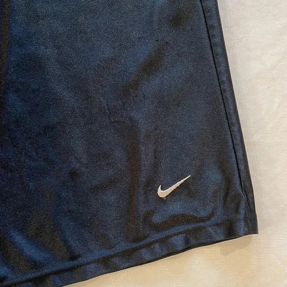 Nike Vintage 90’s Team Sports Black Shorts‎ men’s medium Excellent condition euc - Picture 2 of 4